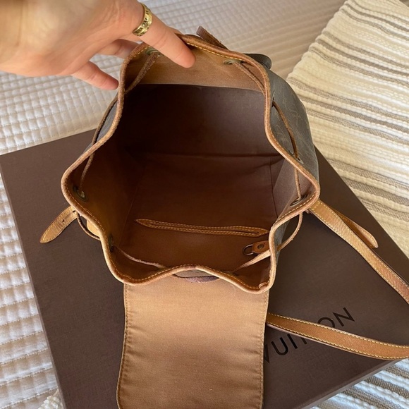 Louis Vuitton backpack - Picture 7 of 10